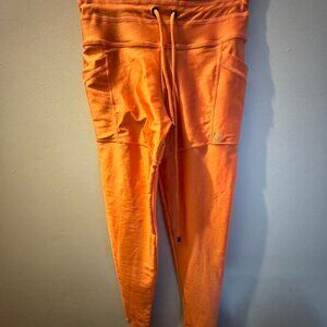 NWT Women's Leggings Workout Tights Size Medium Orange Made In Brazil (BEBRO)